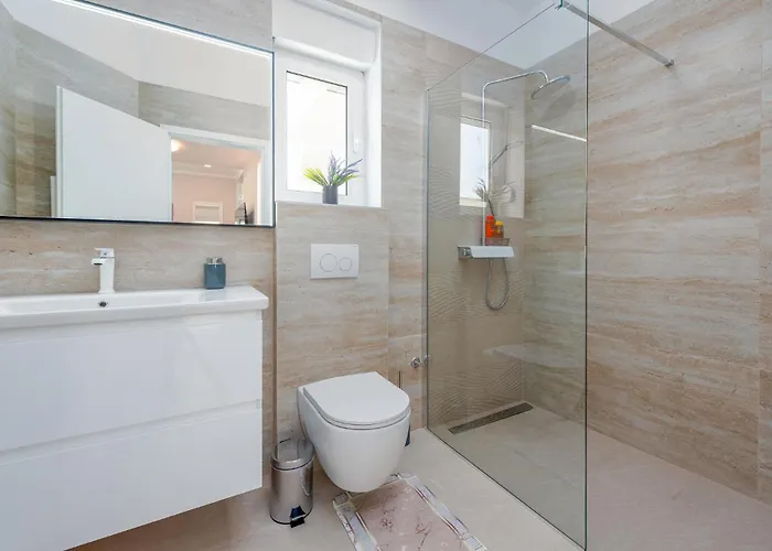 Amazing In With Wifi بيت للعطل